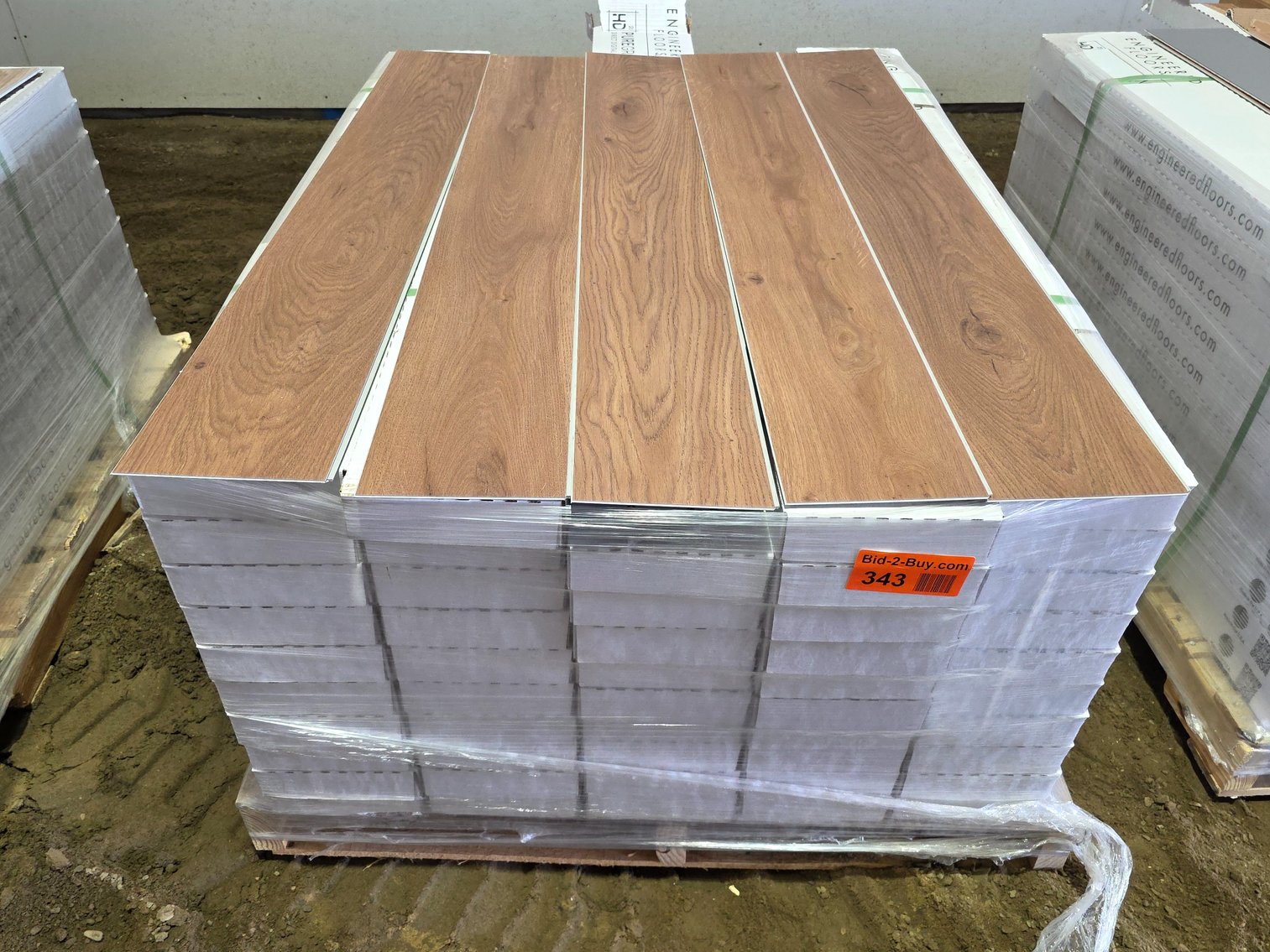 Waterproof Vinyl Click Plank Flooring | Over 20,000 Sq Ft 134156