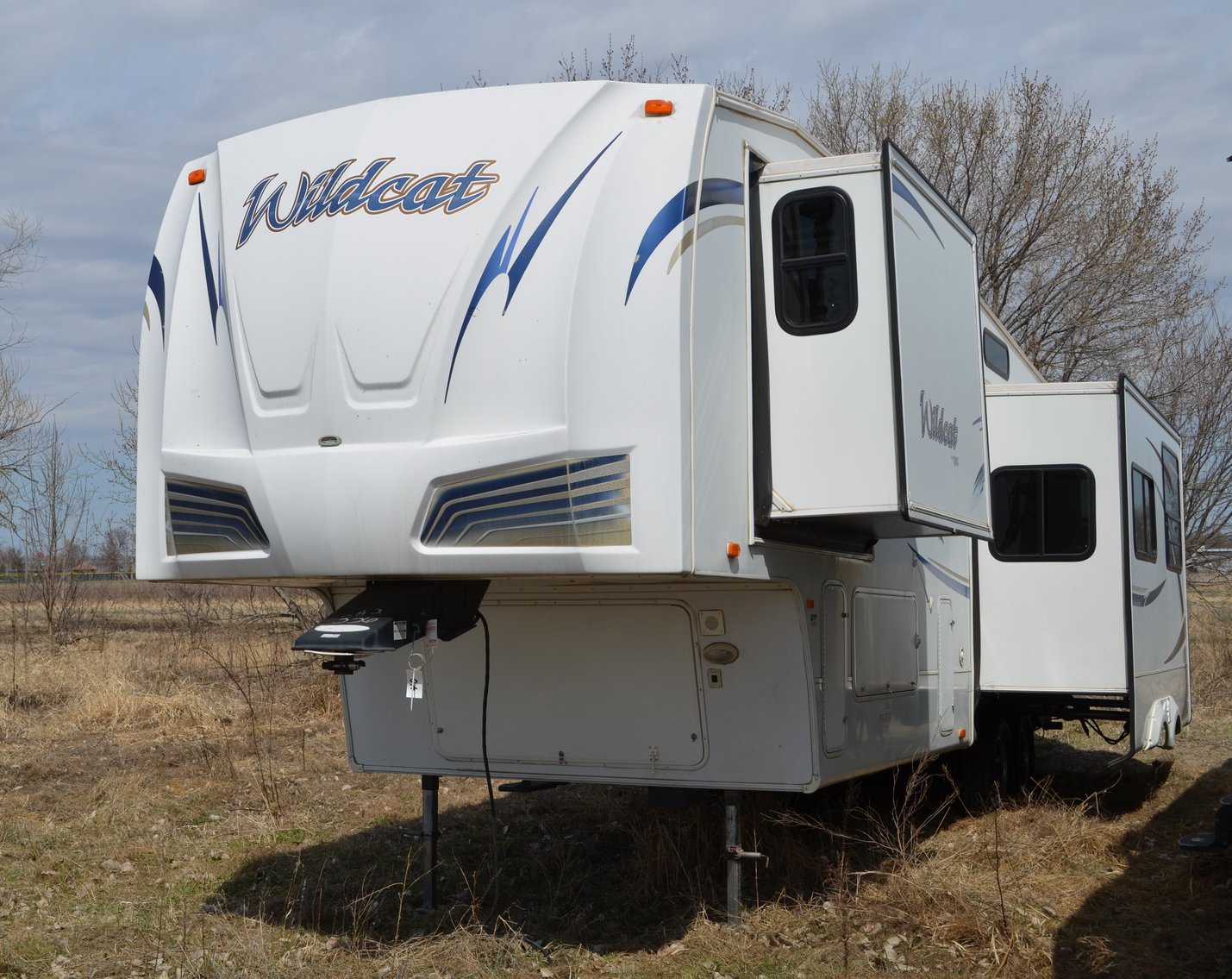 20 Campers: Travel Trailers & 5th Wheels 139867