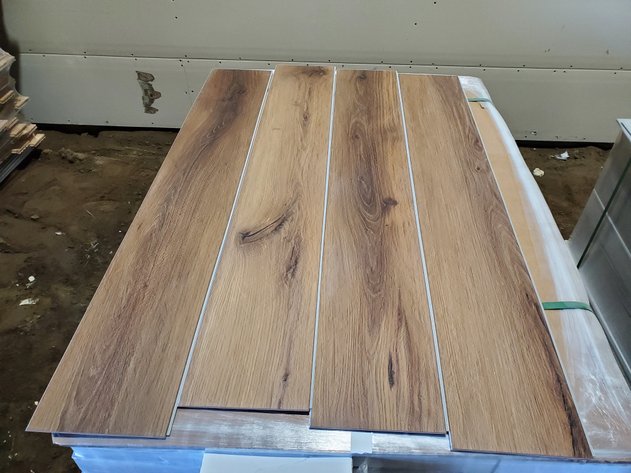 Image for Waterproof Luxury Vinyl Click Plank Flooring (141170)