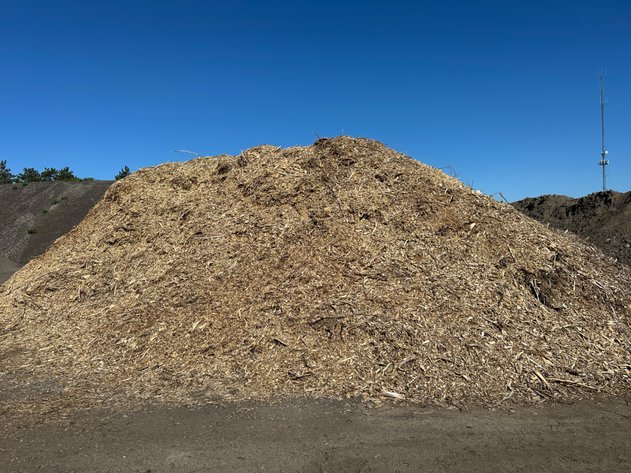 Image for Mulch & Fire Wood/Lumber Logs (141168)