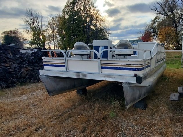 Image for Osakis, MN: Semi, Houseboat, Truck, Camper, Generators & More