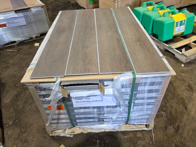 Image for Waterproof Luxury Vinyl Click Plank Flooring (143287)