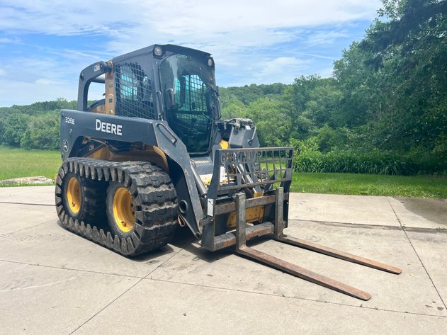 Image for 2/5 Collectors Dream: Private GM Performance & Classic Car Auction (141456)