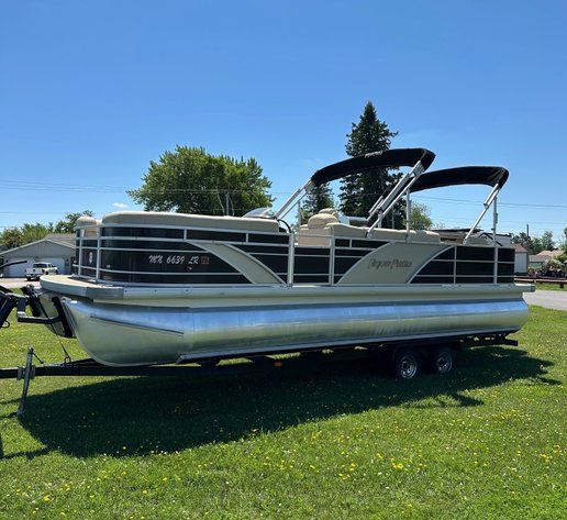 Image for 2016 Aquapatio By Godfrey 26' Pontoon & Trailer