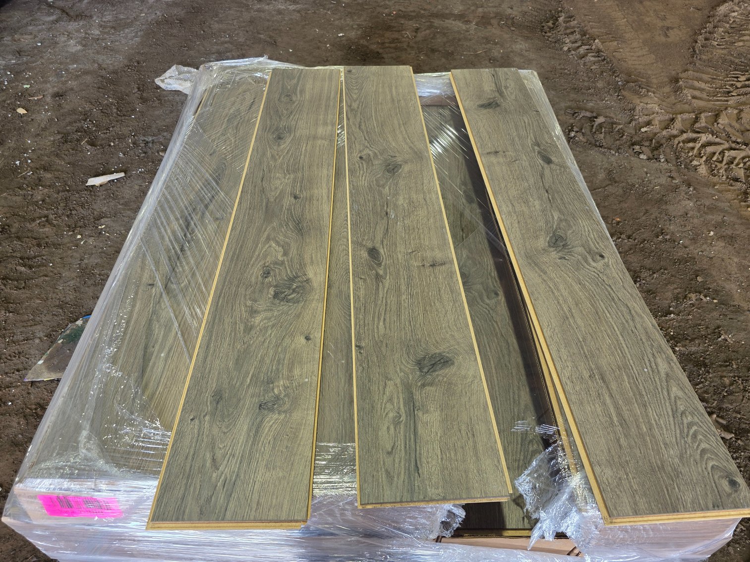 Water Resistant Click Plank Flooring, Over 7,500 Sq Ft (147425)