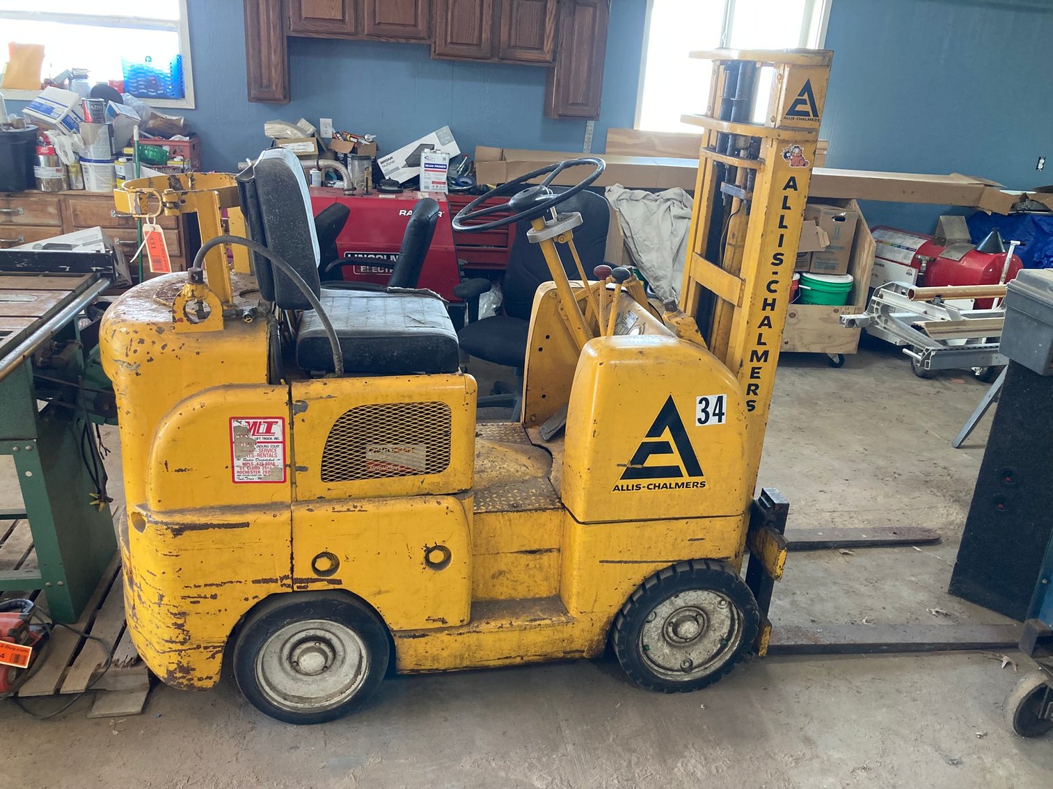 Vehicles, Ladders, Tools, Equipment & Building Supplies (146923)