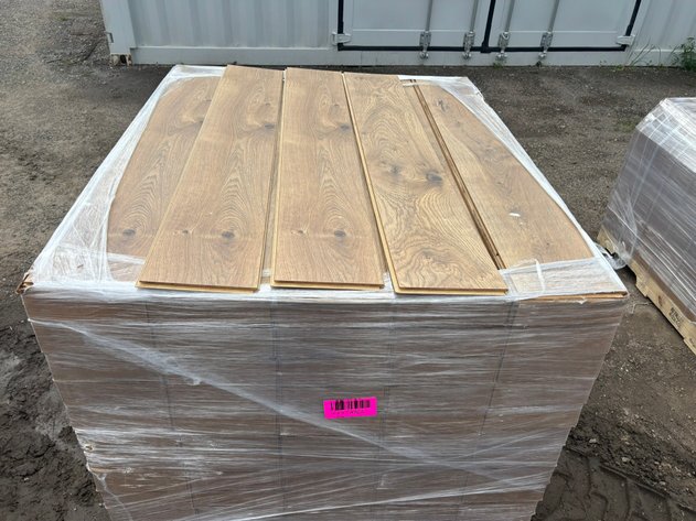 Image for Water Resistant Click Plank Flooring, Over 8,400 Sq Ft (148308)