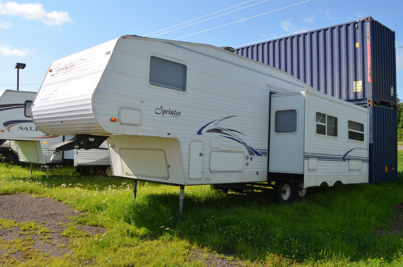 Multi-Location Camper Auction: Coachman Motorhome, (2) Pop Up Campers, Travel Trailers, 5th Wheels (149649)