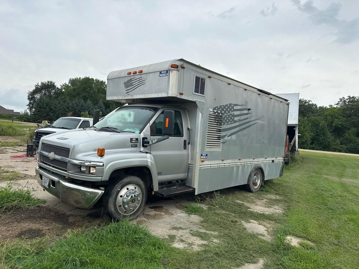 2004 Chevrolet 4500 Van Body With Spray Foam Unit (150322)