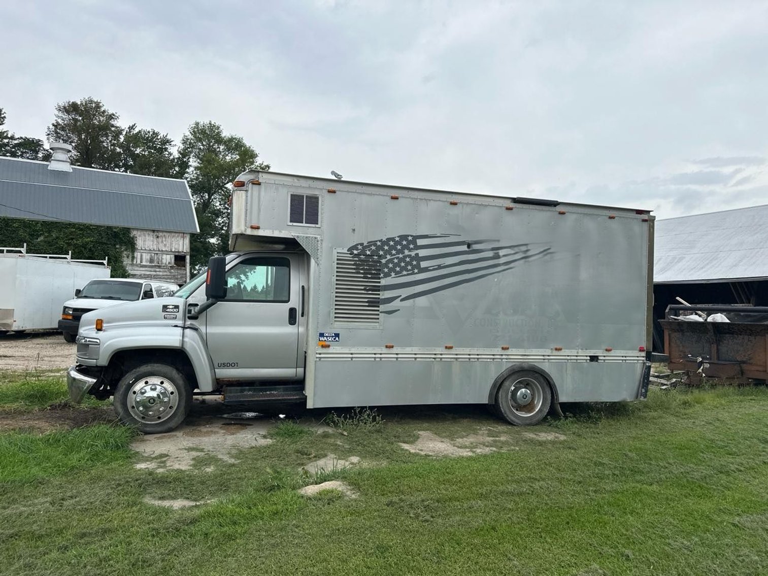 2004 Chevrolet 4500 Van Body With Spray Foam Unit (150322)