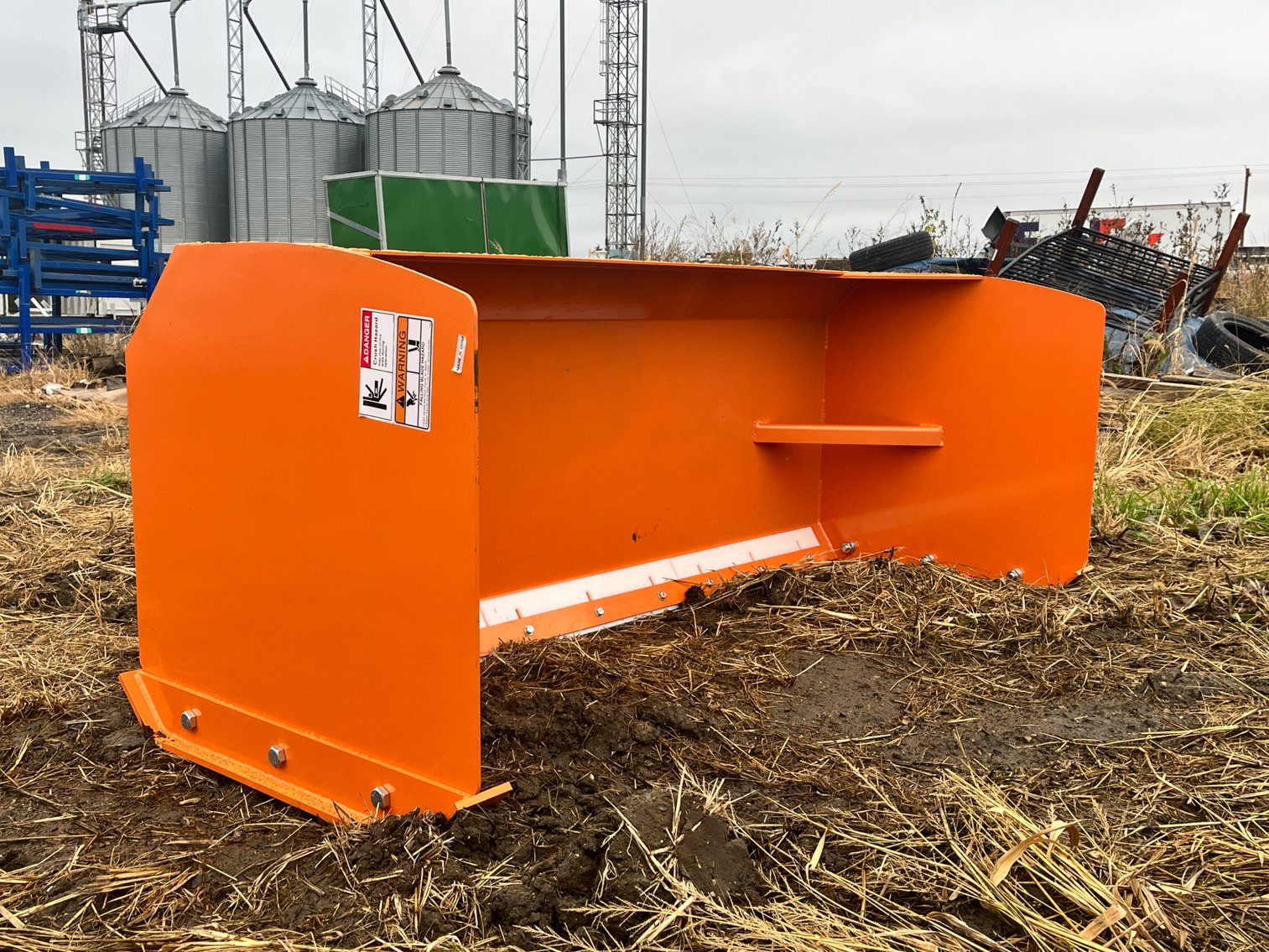 Brand New Equipment & Attachments (150399)