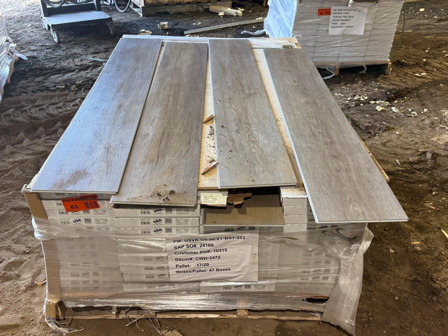 Waterproof Luxury Vinyl Click Plank Flooring (150934)