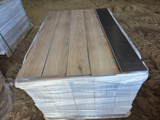 Image for Waterproof Luxury Vinyl Click Plank Flooring (150994)