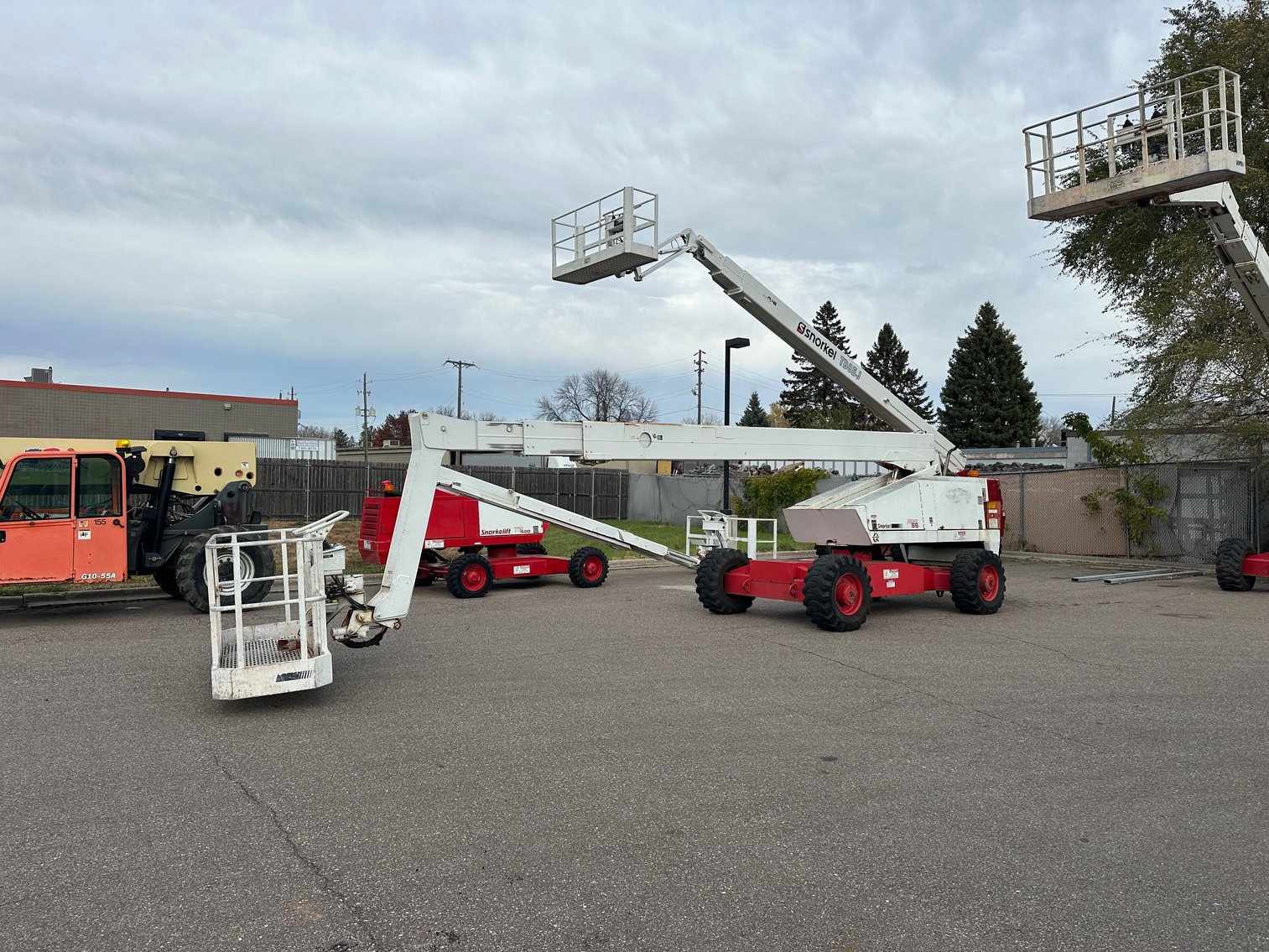 (3) Snorkel Telescopic Boom Manlifts  (151594)