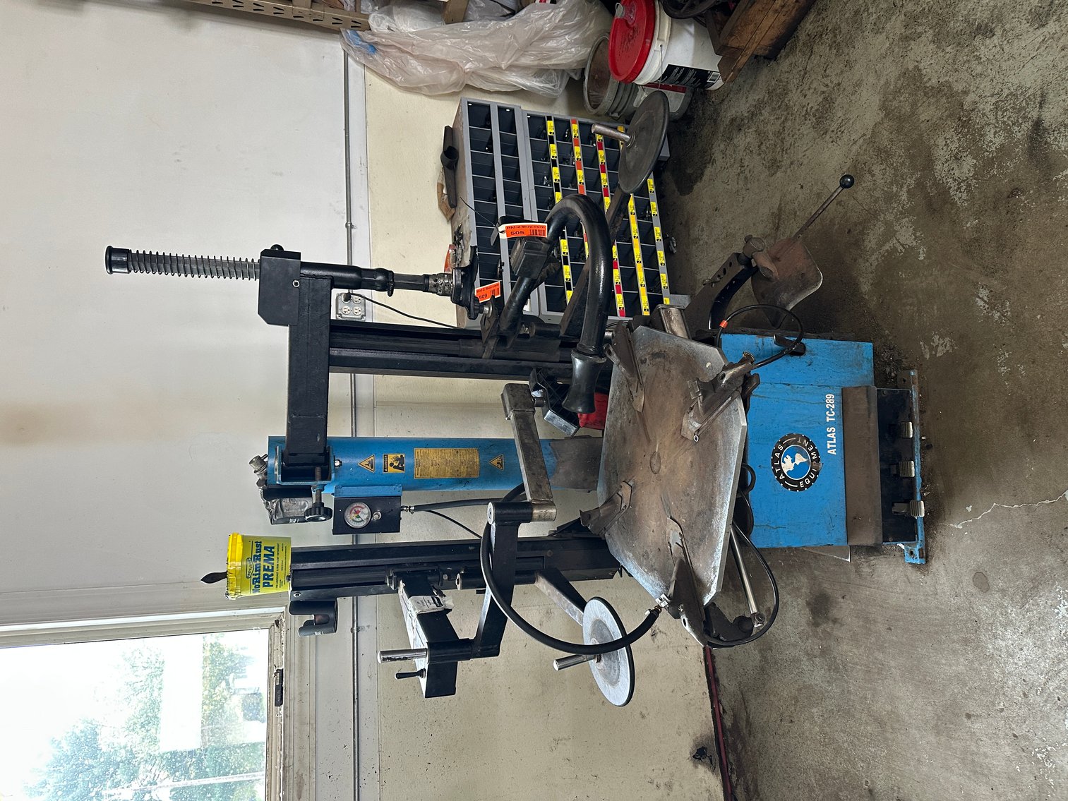 Automotive Shop Complete Liquidation (151126)