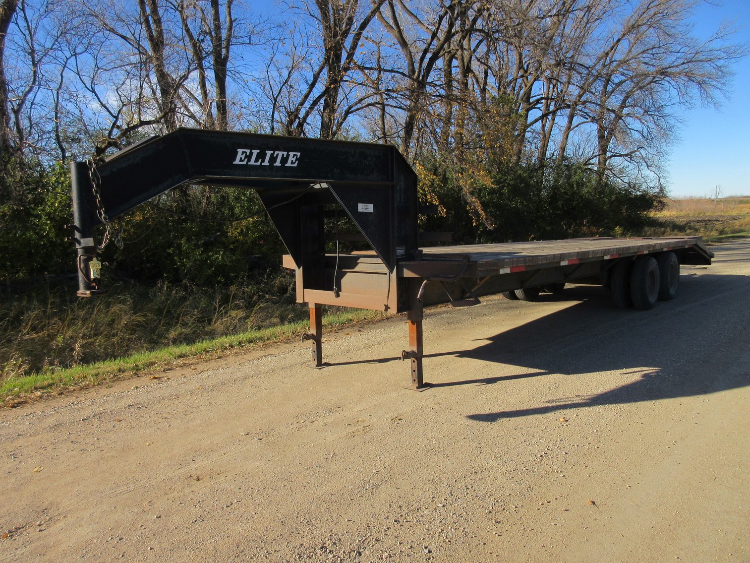 Farm Equipment, Trailers, Pallet Racking