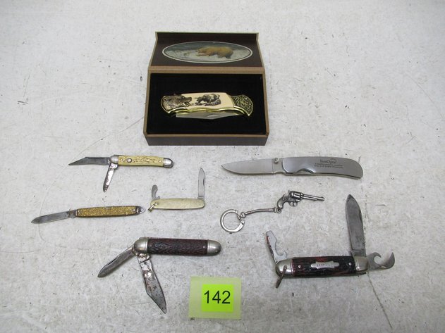 Image for Lot of 7 Knives & Gun Keychain