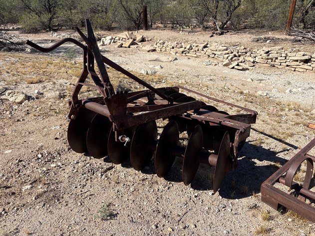 Image for Bidwest Auction Group - 11 Mile Corner Consignment Auction