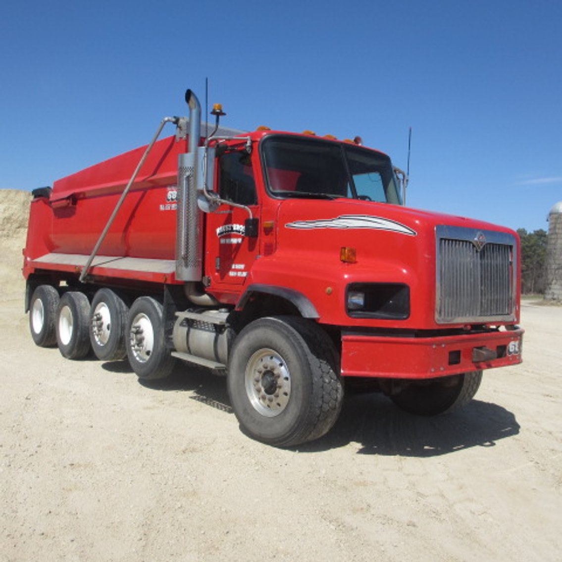 Image for DUMP TRUCKS, CONSTRUCTION & FARM AUCTION