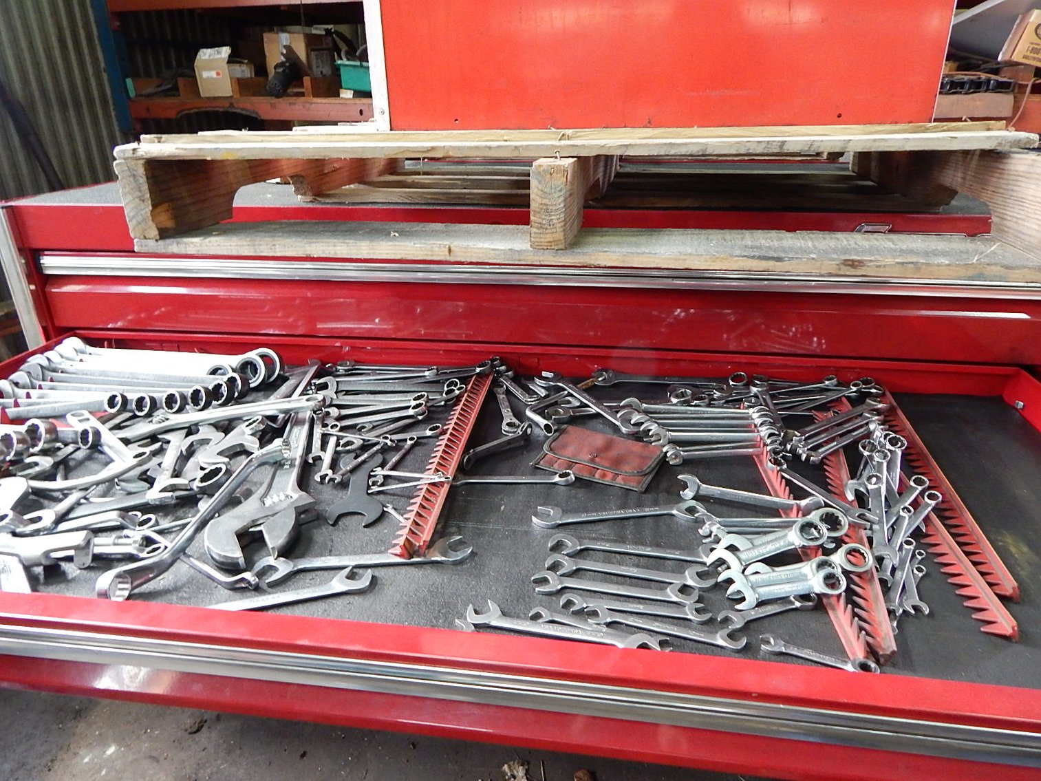 Image for DELETE:  STEVE SCHAID