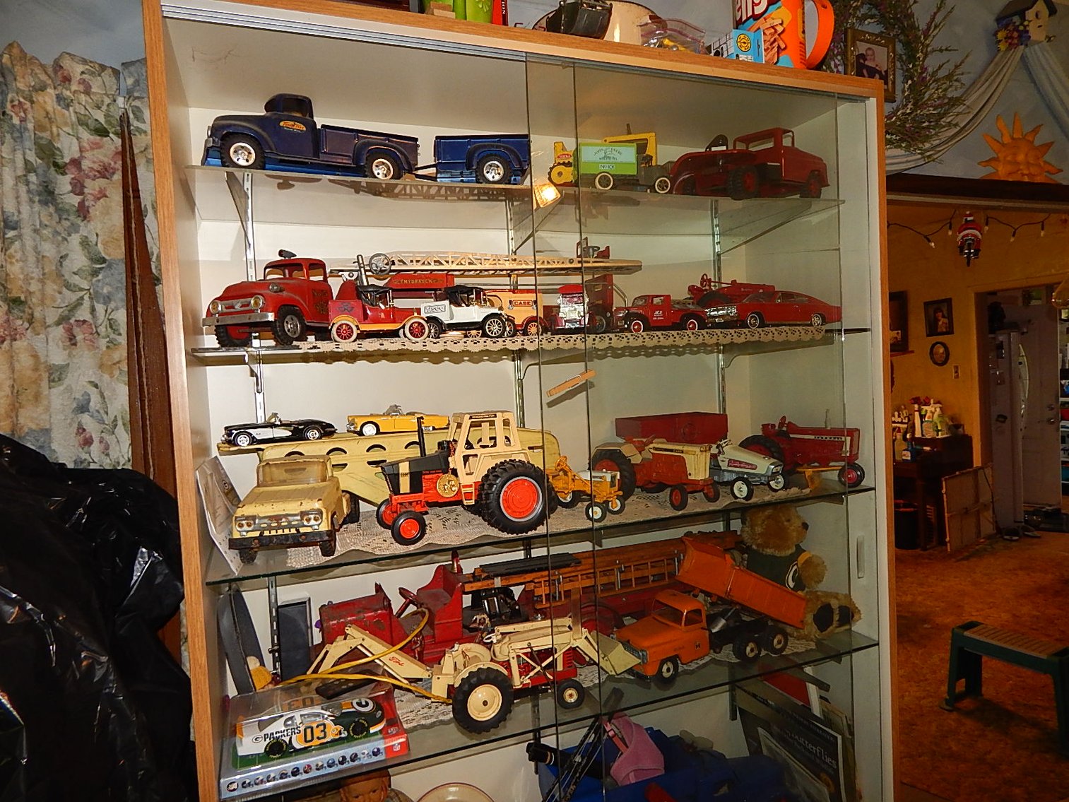 Image for DELETE:  JERRY KOHLS