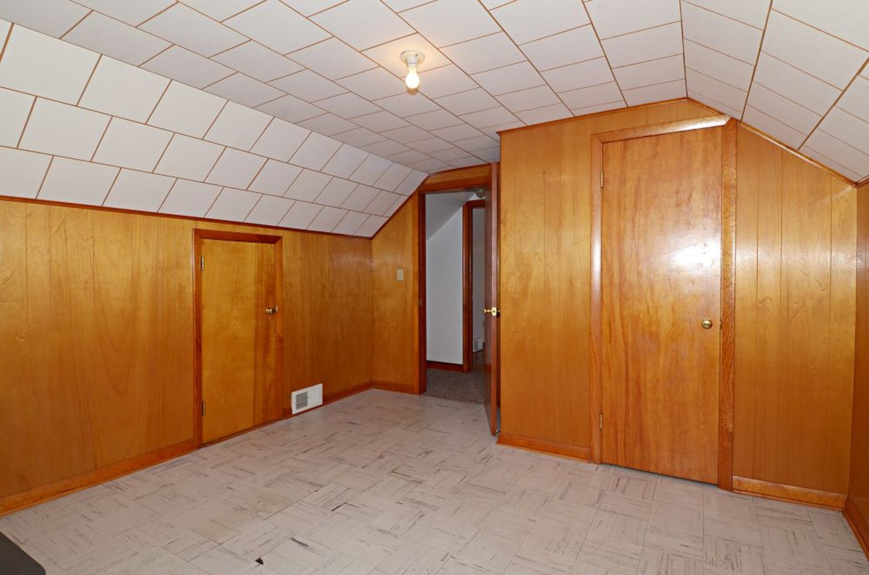 Image for 4 Bedroom Cape Cod on Jeffersons Northeast Side