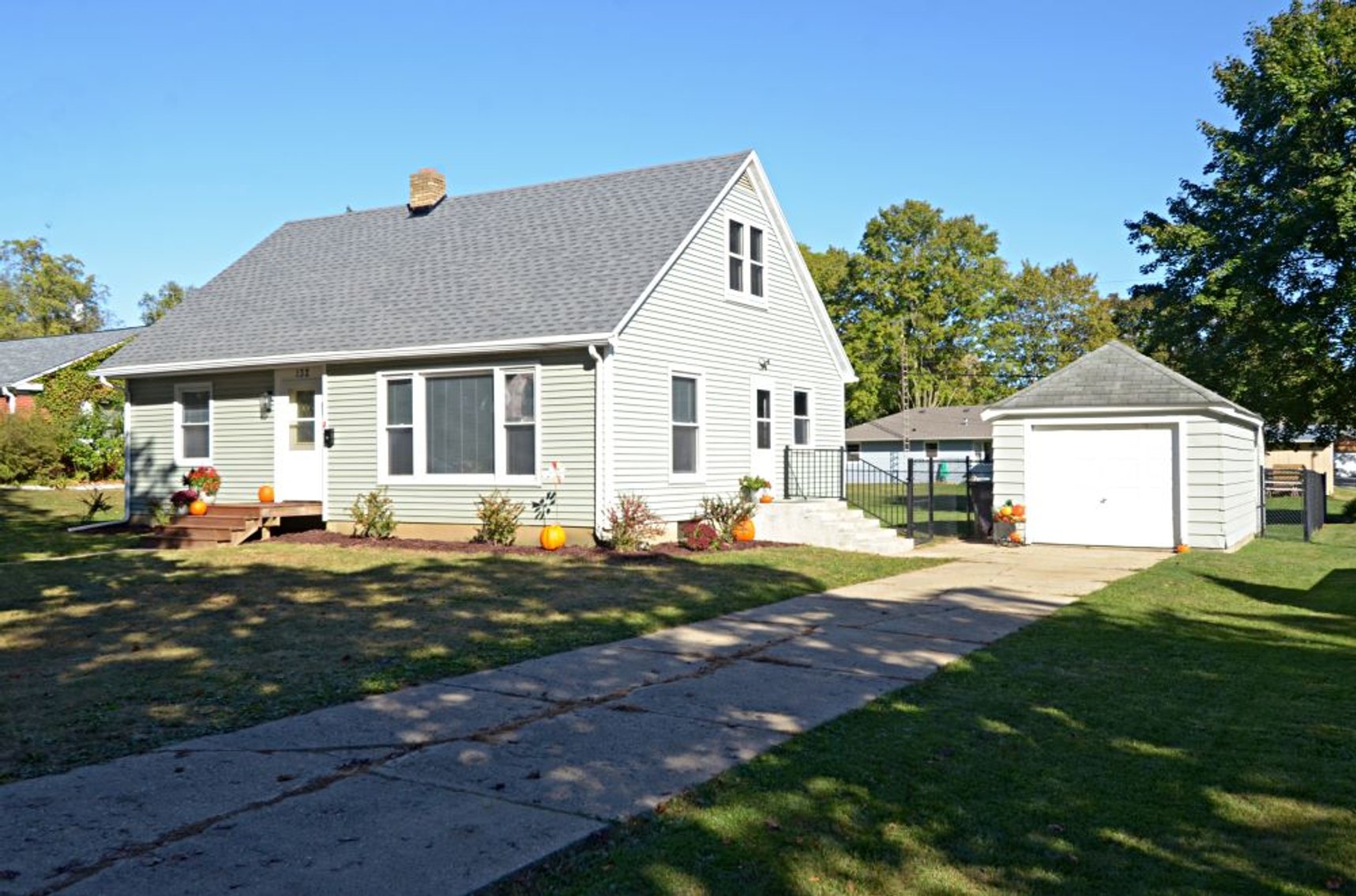 Image for 4 Bedroom Cape Cod on Jeffersons Northeast Side