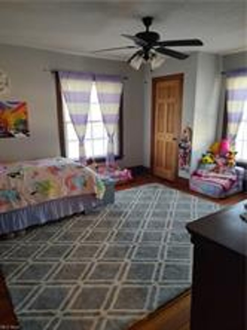 Image for Beautiful Town Home in Newcomerstown