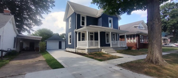 3 bed  2 bath home. 1134 E Main St, Coshocton OH 43812