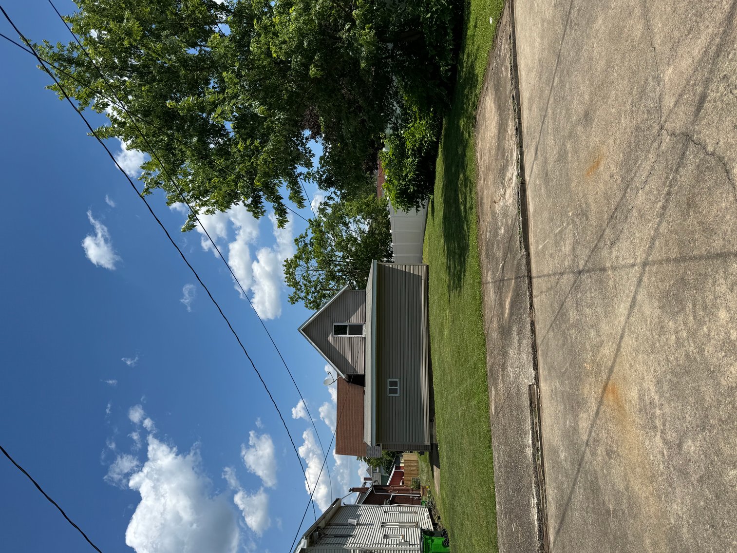 Image for 3-bed, 1-bath home on S 6th St,