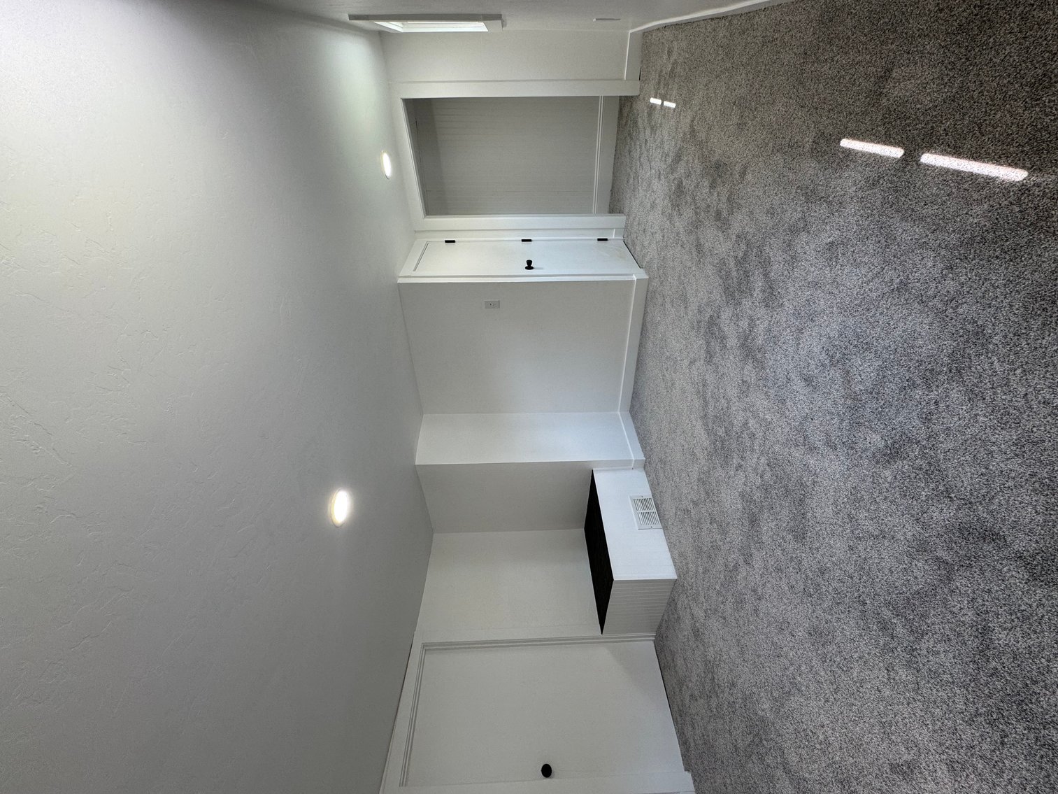 Image for 3-bed, 1-bath home on S 6th St,