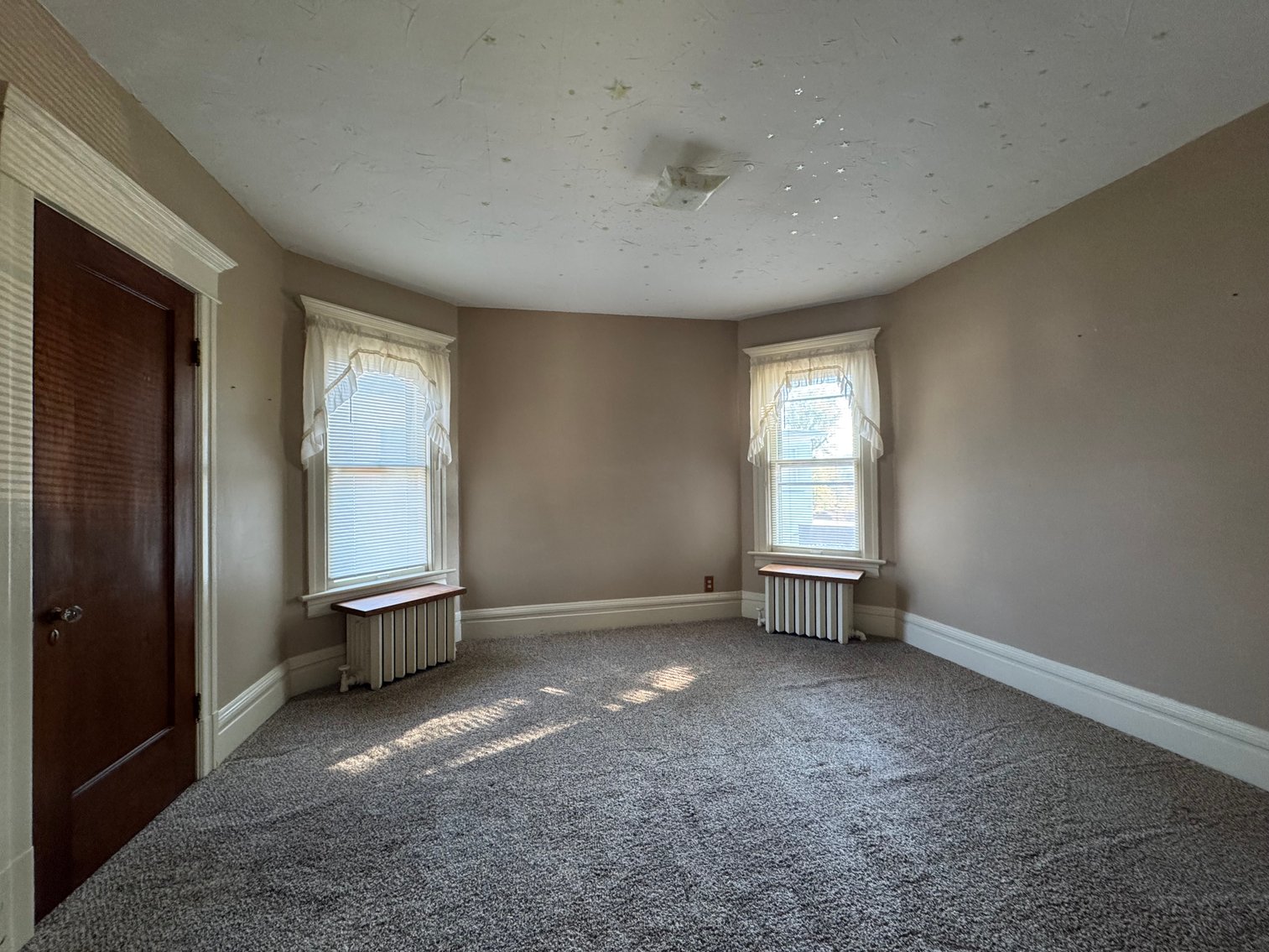 Image for Victorian home on 4th St