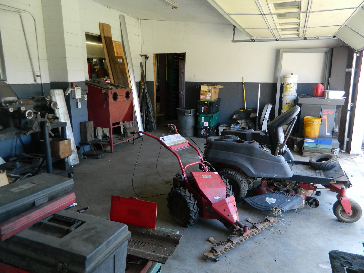 Image for REAL ESTATE AUCTION~BUSINESS LIQUIDATION