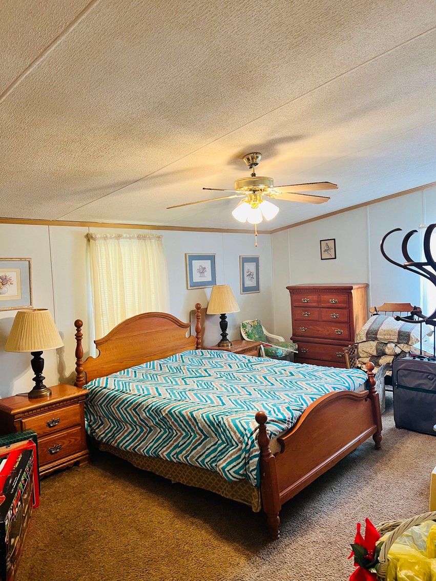 Image for UNDER CONTRACT~DBL. WIDE, MECHANIC SHOP on 0.96 AC IN CLIMAX