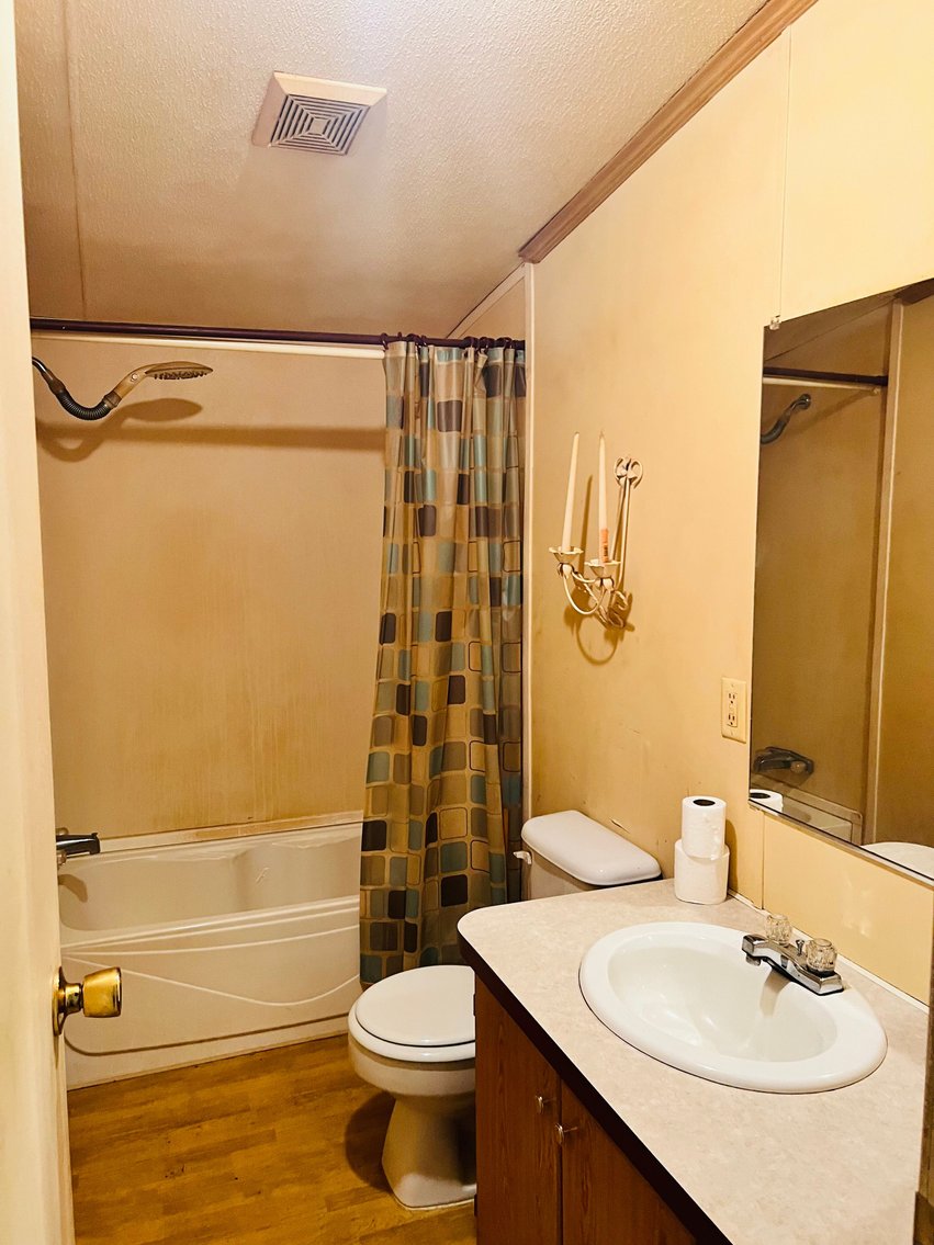 Image for UNDER CONTRACT~DBL. WIDE, MECHANIC SHOP on 0.96 AC IN CLIMAX