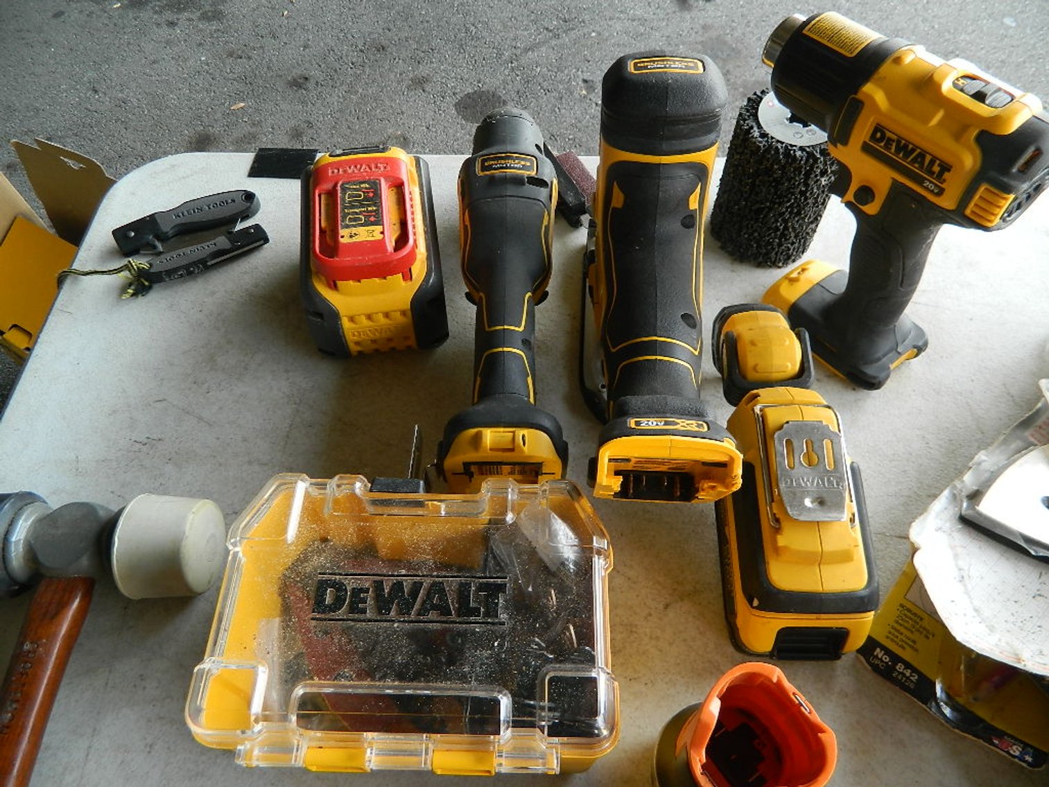 Image for PUBLIC ESTATE AUCTION (LIVING)