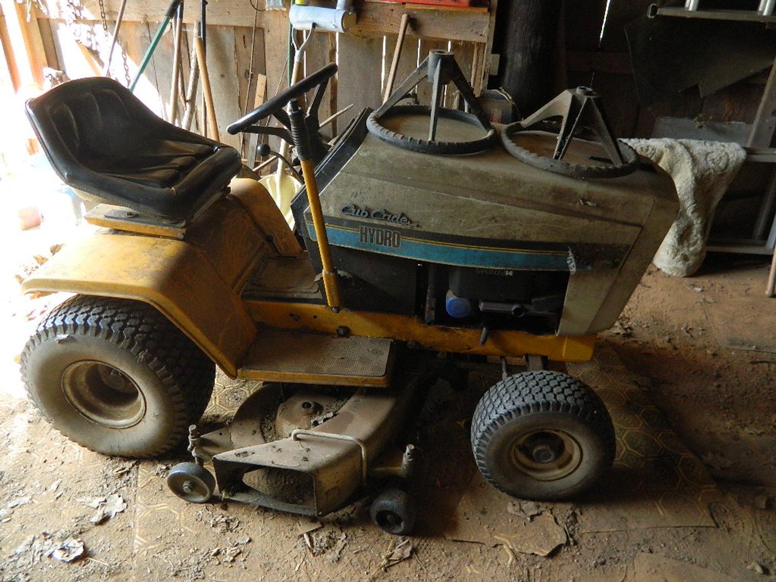 Image for PUBLIC ESTATE AUCTION (LIVING/MOVING)