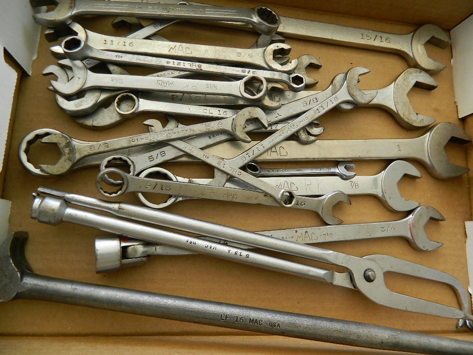 Image for PUBLIC ESTATE AUCTION (LIVING/MOVING)