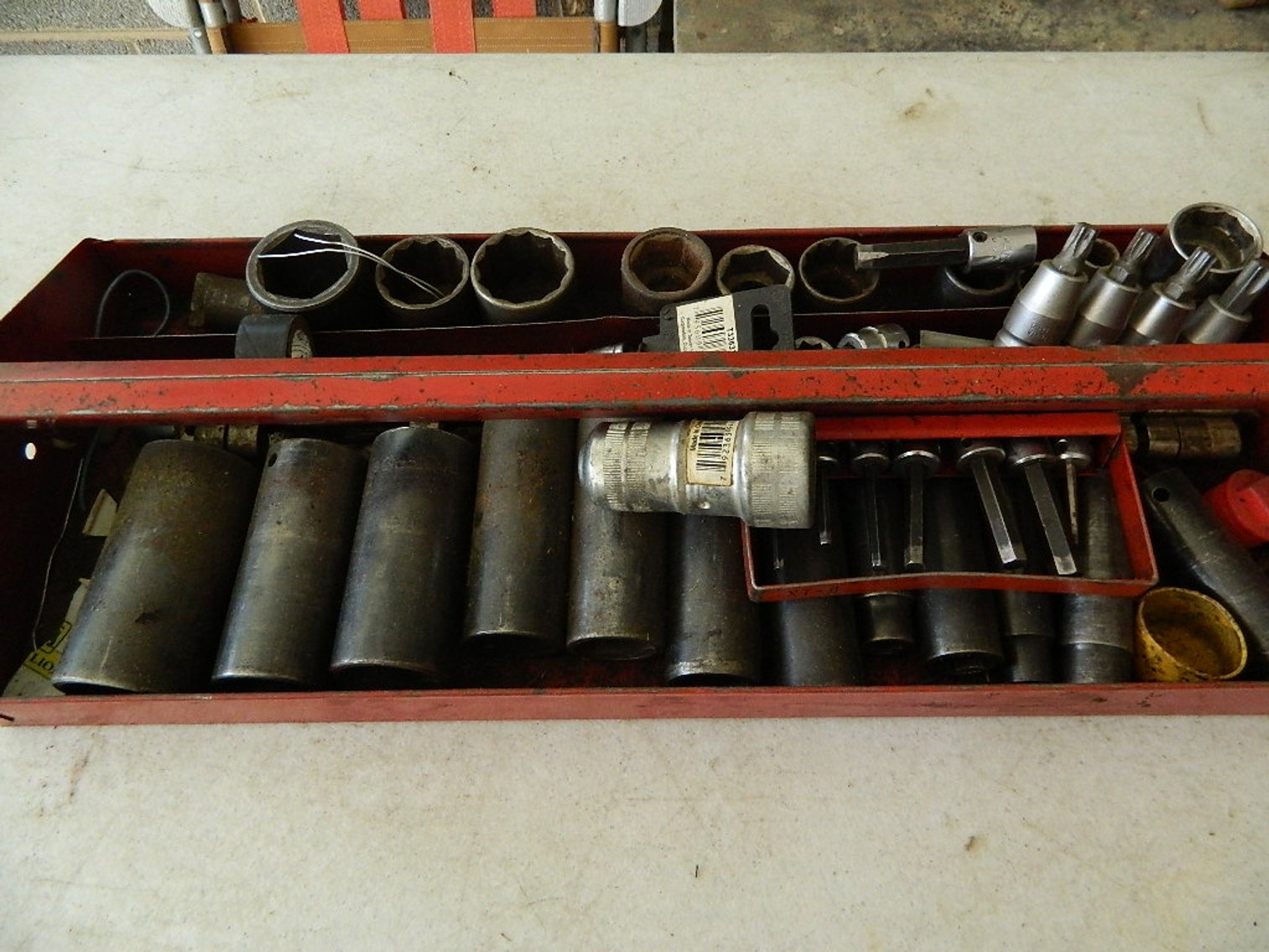 Image for PUBLIC ESTATE AUCTION (LIVING/MOVING)