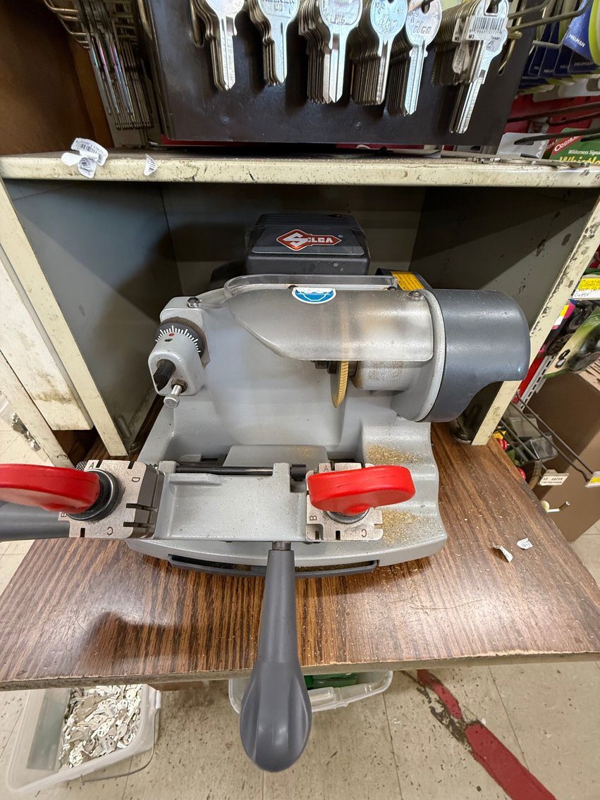 Image for CANCELLED DUE TO INVENTORY BUYOUT! PUBLIC LIQUIDATION AUCTION 