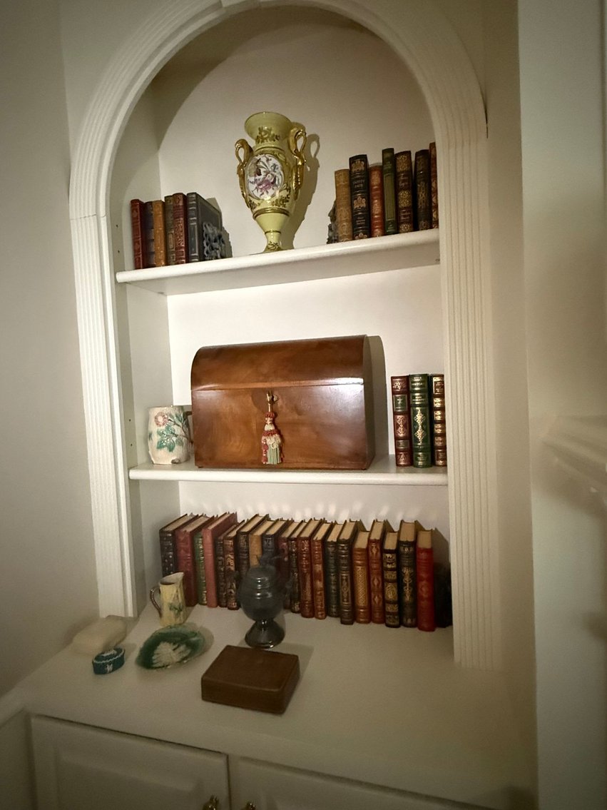 Image for PUBLIC ESTATE TAG SALE & AUCTION (DECEASED ESTATE)