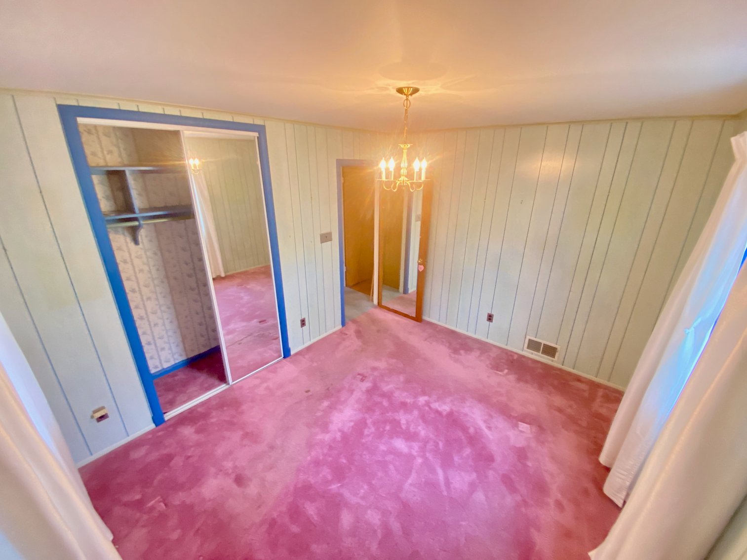 Image for 3 BR/1 BA Home w/Basement on .33 +/- Acre Lot in The Heart of Vienna, VA--SELLING to the HIGHEST BIDDER!!