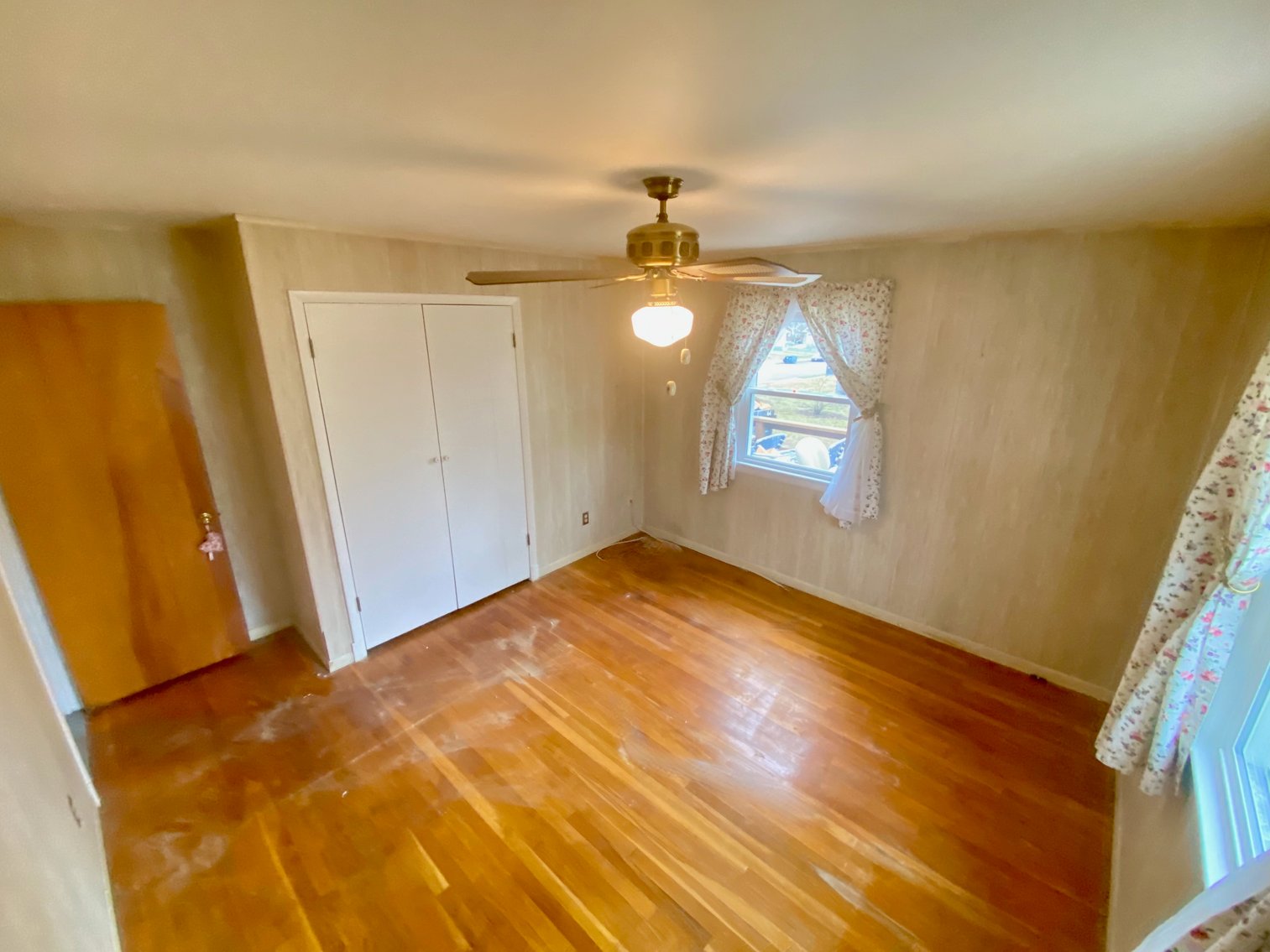 Image for 3 BR/1 BA Home w/Basement on .33 +/- Acre Lot in The Heart of Vienna, VA--SELLING to the HIGHEST BIDDER!!