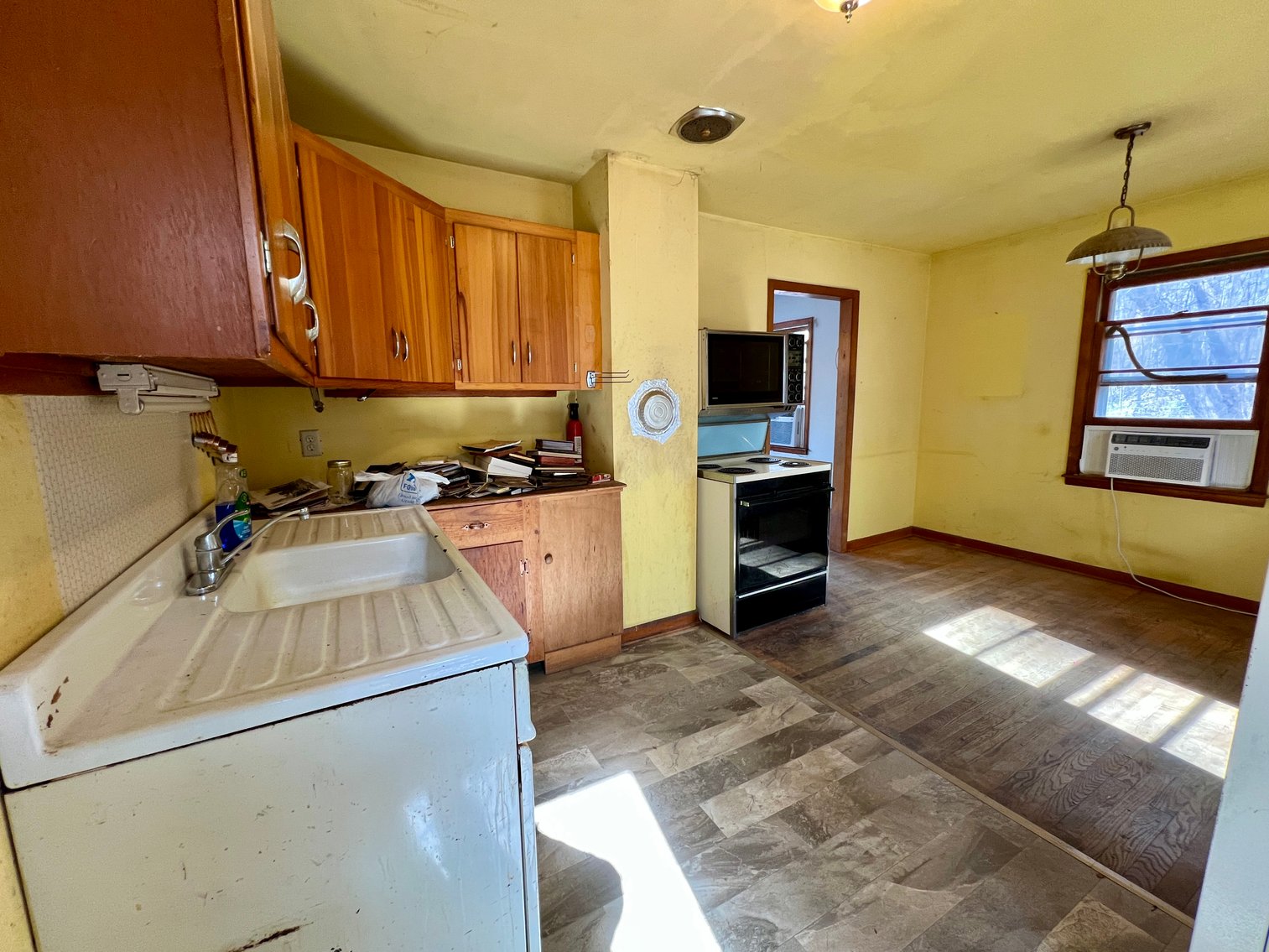 Image for 2 BR/1 BA Home w/Basement & Outbuilding on 1.13 +/- Acres in Madison County, VA--ONLINE ONLY BIDDING!!