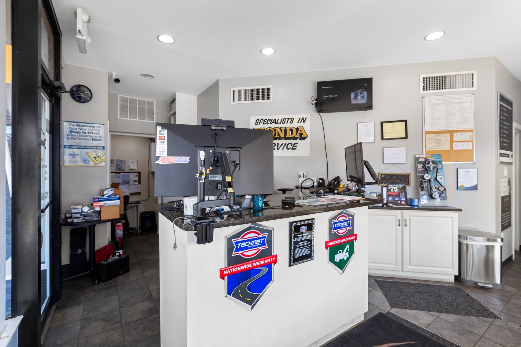 Image for Recently Remodeled Commercial Building (