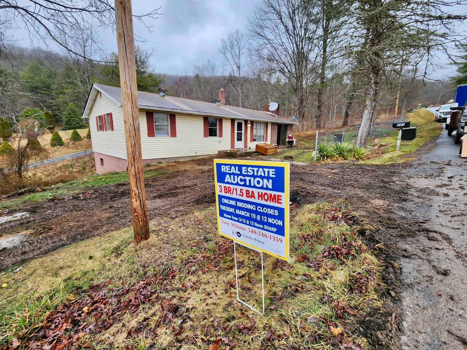 Image for 3 BR/1.5 BA Home w/Basement on .50 +/- Acres in Bland, VA--SELLING to the HIGHEST BIDDER via ONLINE ONLY BIDDING!!