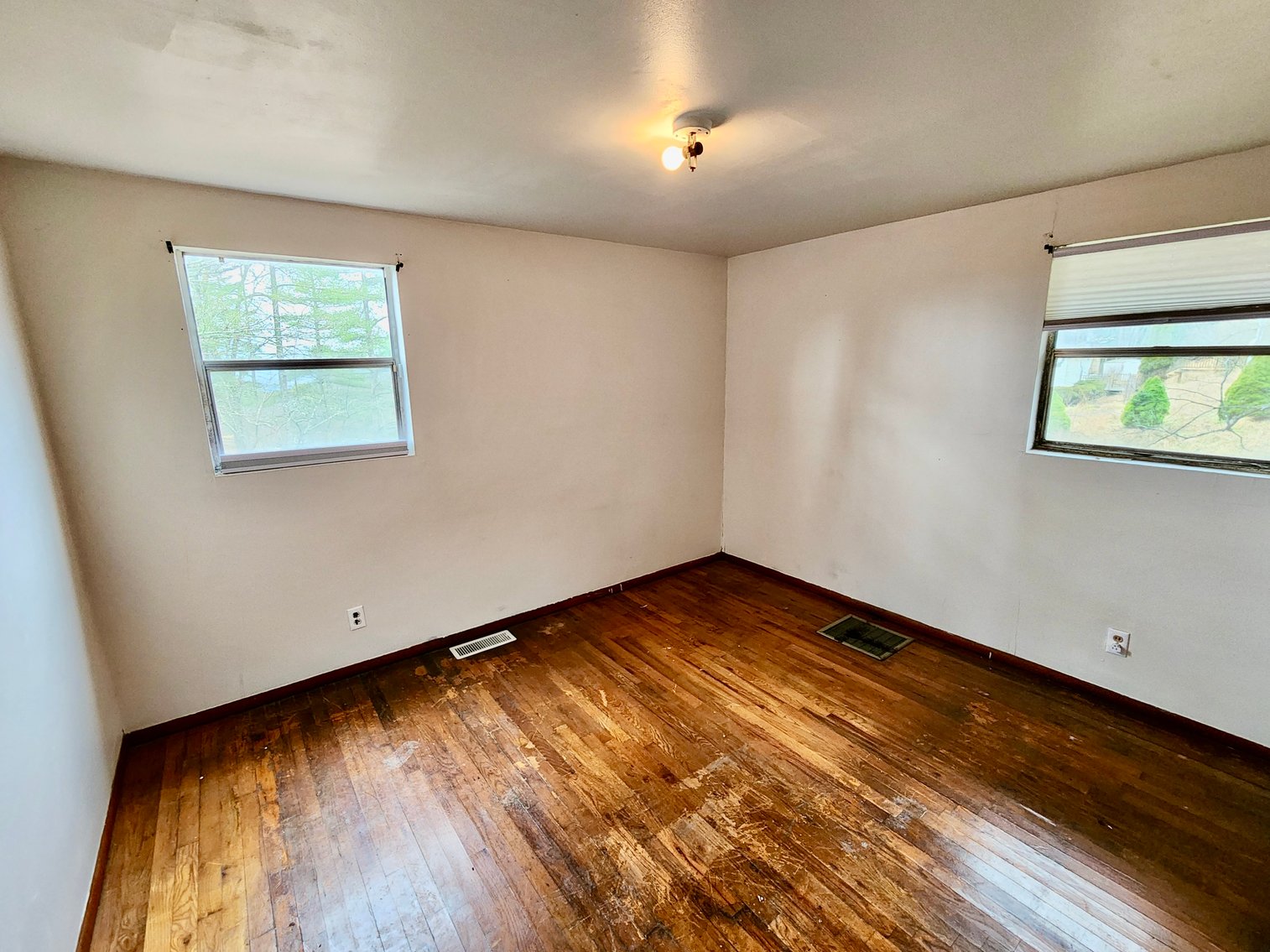 Image for 3 BR/1.5 BA Home w/Basement on .50 +/- Acres in Bland, VA--SELLING to the HIGHEST BIDDER via ONLINE ONLY BIDDING!!