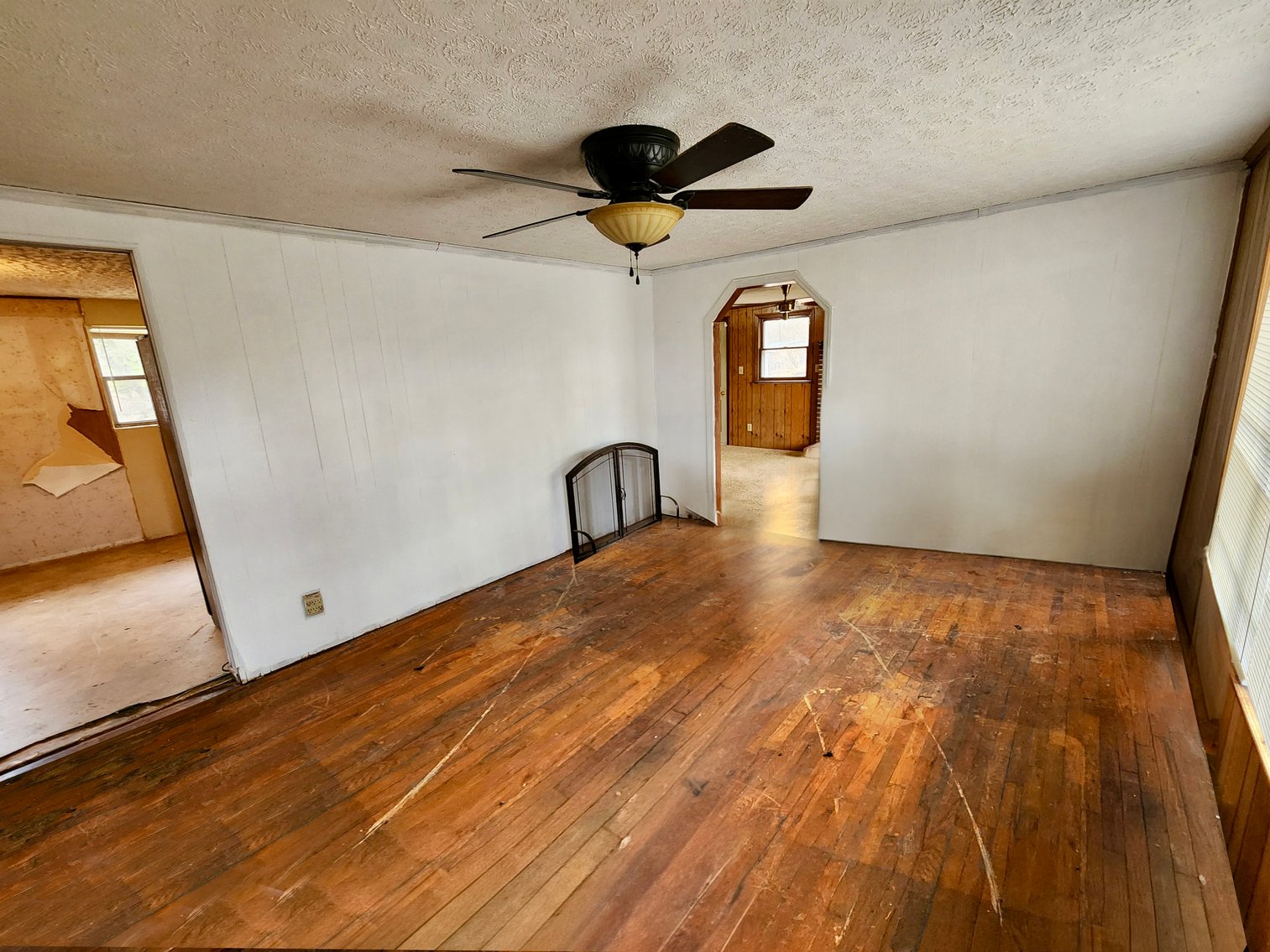 Image for 3 BR/1.5 BA Home w/Basement on .50 +/- Acres in Bland, VA--SELLING to the HIGHEST BIDDER via ONLINE ONLY BIDDING!!