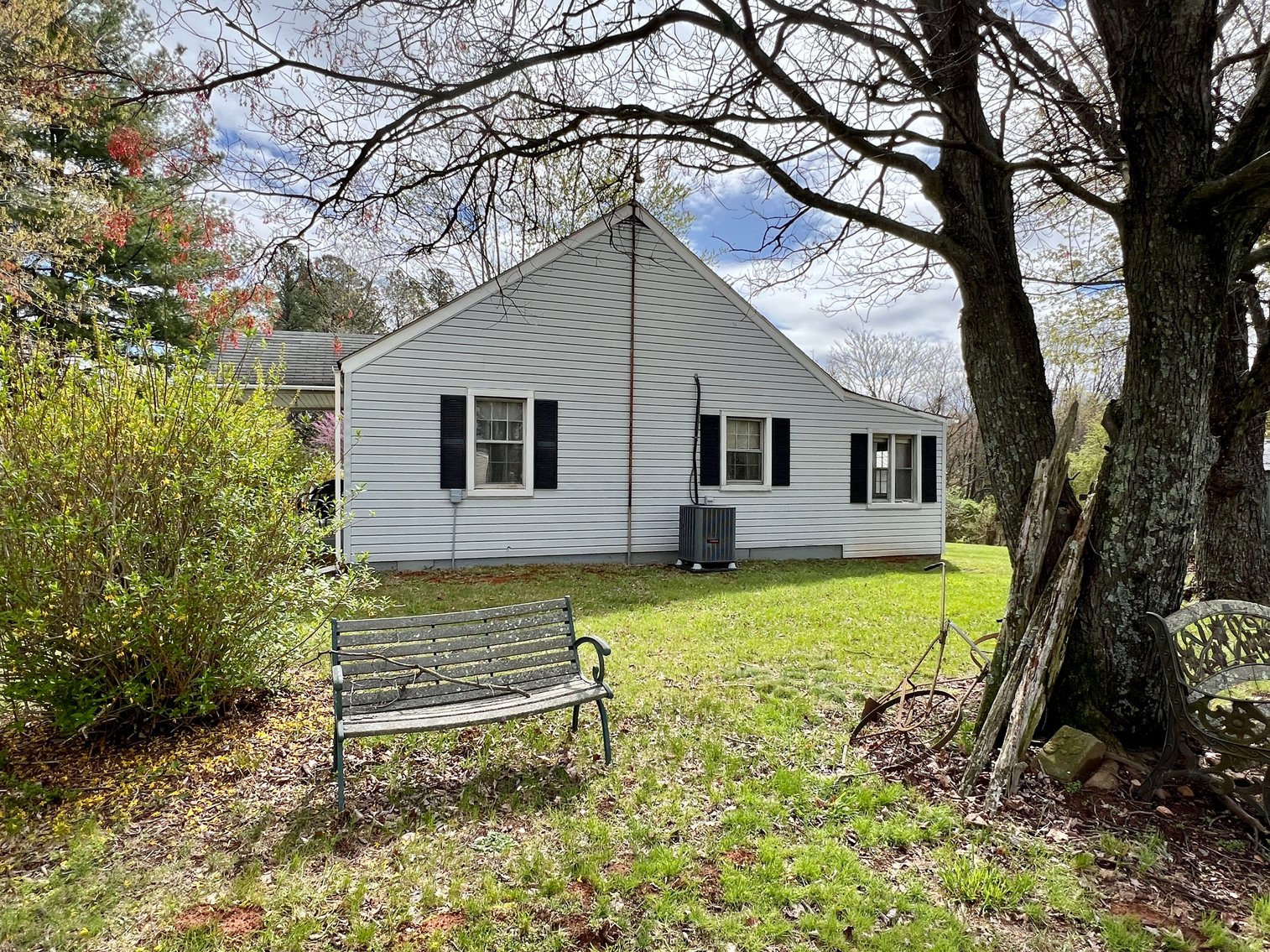 Image for 2 BR/1 BA Home on 2 +/- Acres w/Scenic Mountain Views in Culpeper County, VA--SELLING to the HIGHEST BIDDER!!