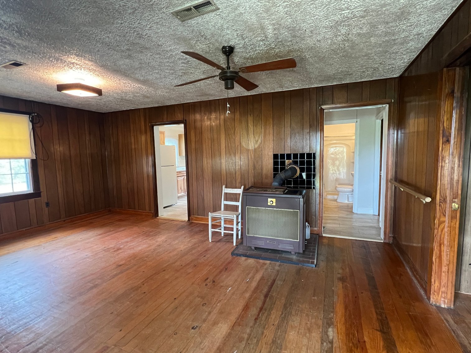 Image for 2 BR/1 BA Home on 2 +/- Acres w/Scenic Mountain Views in Culpeper County, VA--SELLING to the HIGHEST BIDDER!!